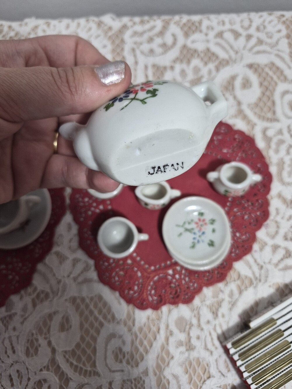 2 Mini Tea Sets - Picture 8 of 10